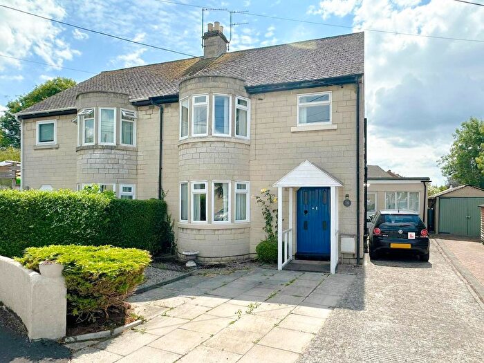 3 Bedroom Semi-Detached House For Sale In Carisbrooke Crescent, Hilperton, Trowbridge, Wiltshire, BA14