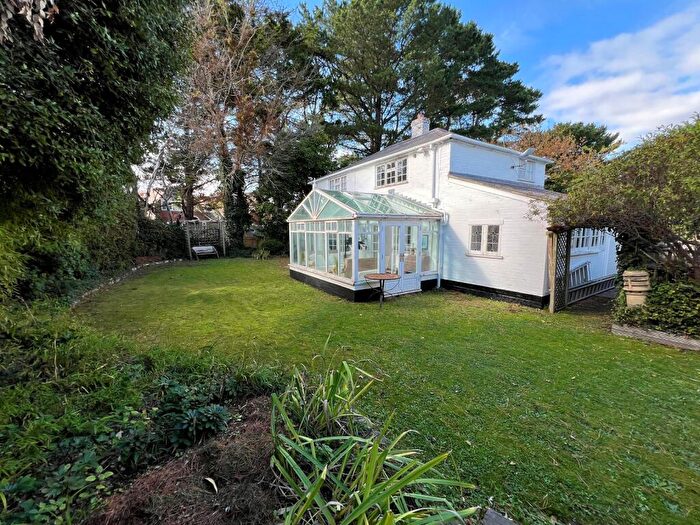 4 Bedroom Detached House For Sale In Becton Lane, Barton On Sea, New Milton, Hampshire., BH25