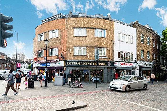 1 Bedroom Apartment To Rent In Battersea High Street, London, SW11