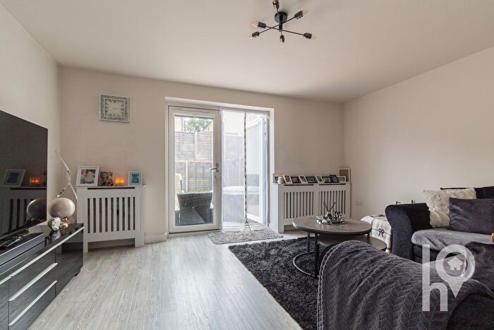 3 Bedroom End Of Terrace House For Sale In Belgrave Avenue, Halfway, ME12
