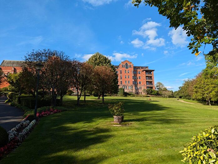 2 Bedroom Apartment For Sale In Sudbury Hill, Harrow, HA1
