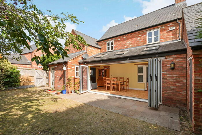 3 Bedroom Detached House For Sale In Darlow Close, Broughton, Kettering, NN14
