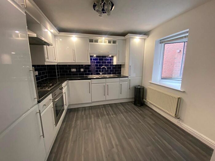 2 Bedroom Flat To Rent In South Ferry Quay, L3