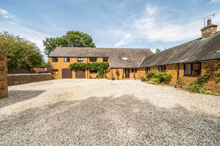 4 Bedroom Detached House For Sale In The Slade, Fenny Compton, Southam, CV47