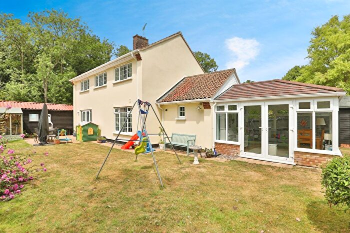 3 Bedroom Detached House For Sale In Bradenham Lane, Bradenham, Norfolk, IP25