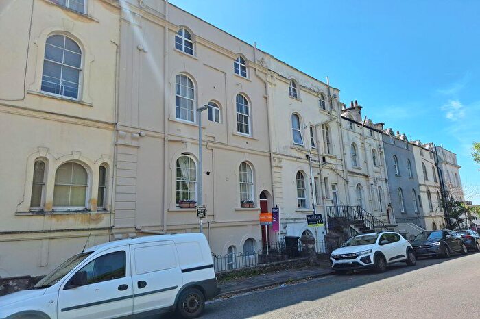 2 Bedroom Flat For Sale In South Road, Panoramic Views & No Chain, BS23
