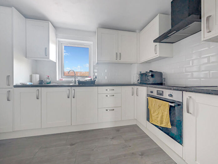 1 Bedroom Apartment To Rent In Glimpsing Green, Erith, DA18