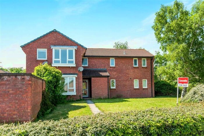 1 Bedroom Studio To Rent In Allington Close, Taunton, TA1