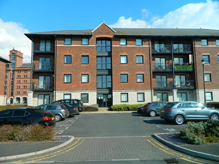 2 Bedroom Apartment To Rent In Waterloo Quay Liverpool, L3