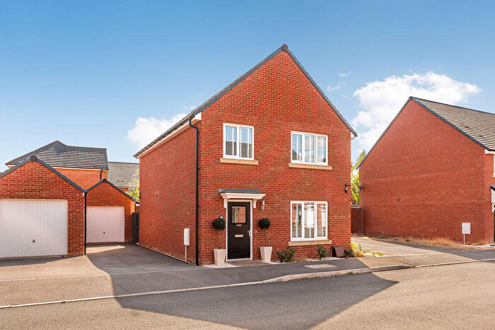 4 Bedroom Detached House For Sale In Poulter Road, Banbury - No Onward Chain, OX16