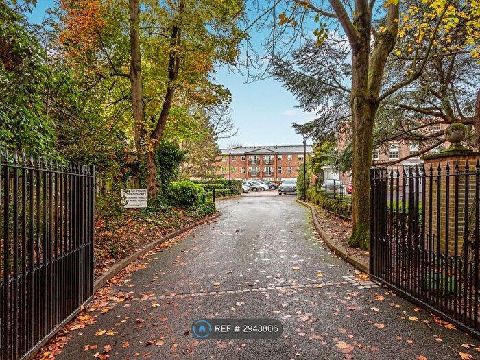 2 Bedroom Flat To Rent In Rectory Court, London, E18
