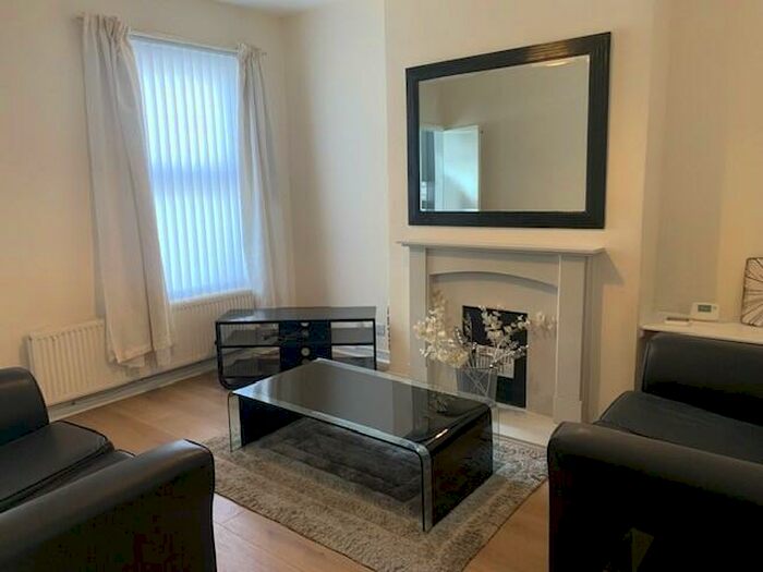 3 Bedroom House To Rent In Ridley Road, L6