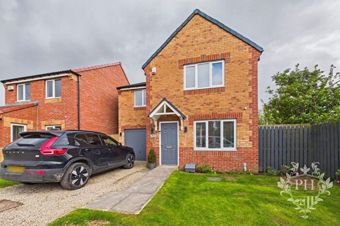 4 Bedroom Detached House For Sale In Mersey Road, Redcar, TS10