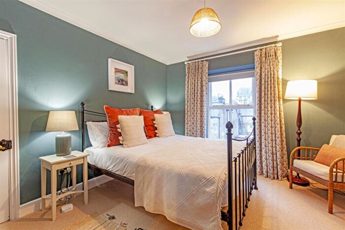3 Bedroom Terraced House For Sale In Queen Street, Tideswell, Buxton, SK17