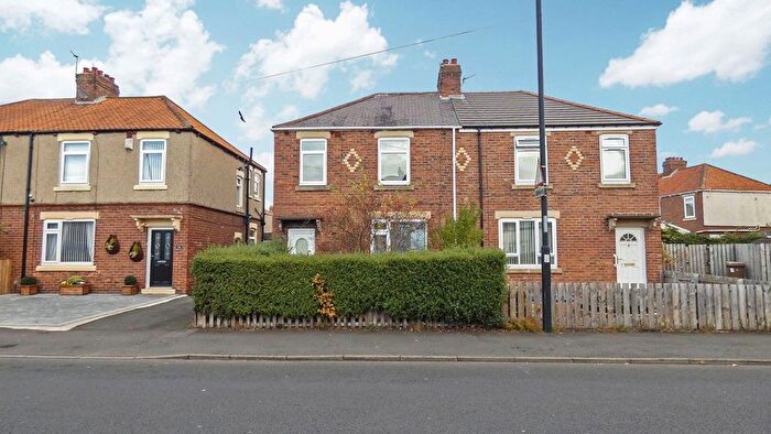 3 Bedroom Semi-Detached House To Rent In Glebe Road, Forest Hall, Newcastle Upon Tyne, NE12