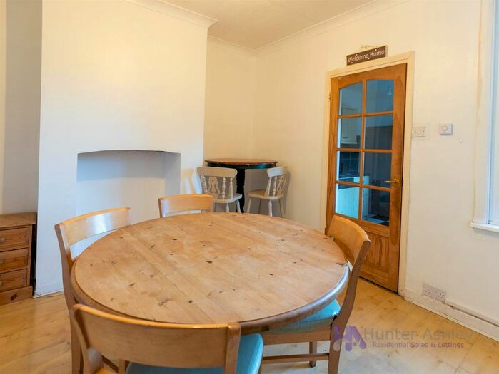 3 Bedroom Property To Rent In Totteridge Avenue, High Wycombe, HP13