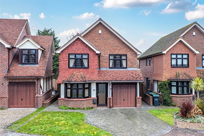 4 Bedroom Detached House For Sale In Tudor Close, Northfleet, Gravesend, Kent, DA11