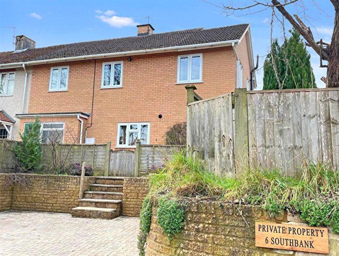 4 Bedroom Semi-Detached House For Sale In South Bank, Netherhampton, Salisbury, SP2