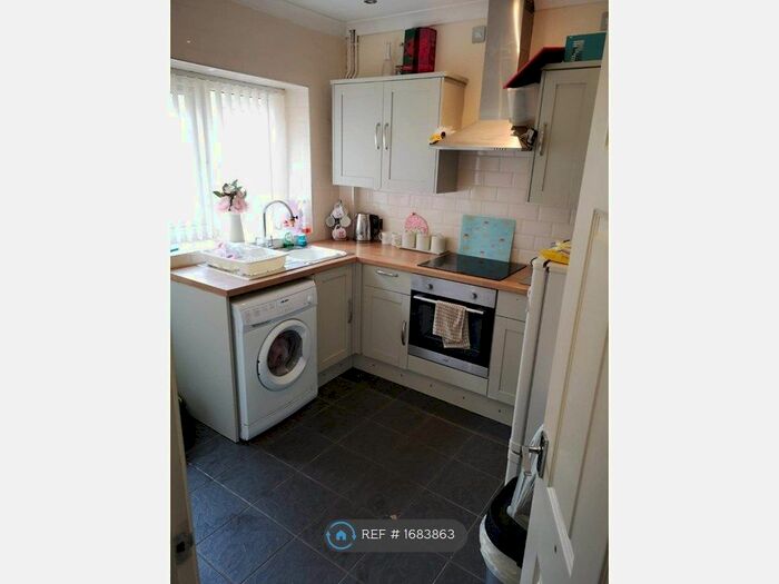 2 Bedroom Terraced House To Rent In Hylton Terrace, Bedlinog, Treharris, CF46