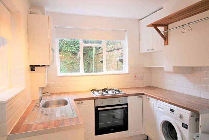 2 Bedroom Semi-Detached House To Rent In Bethel Road, Sevenoaks, TN13
