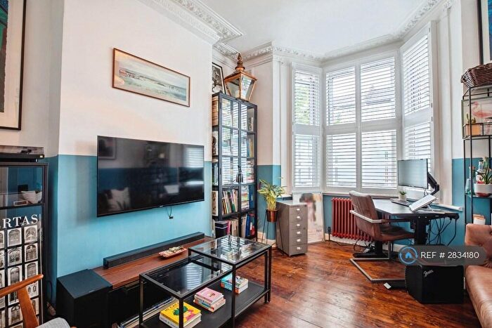 1 Bedroom Flat To Rent In Adys Road, London, SE15