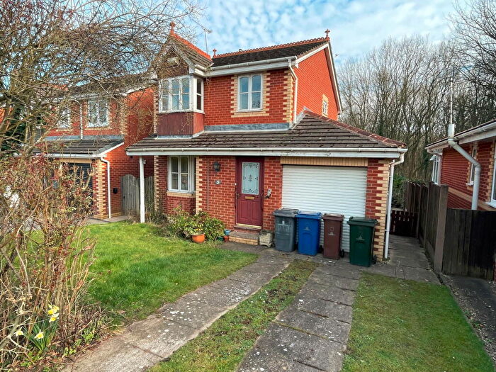3 Bedroom Detached House For Sale In Nether Royd View, Silkstone Common, S75