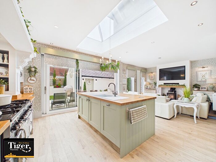 4 Bedroom Semi-Detached House For Sale In Woodstock Gardens, Blackpool, FY4