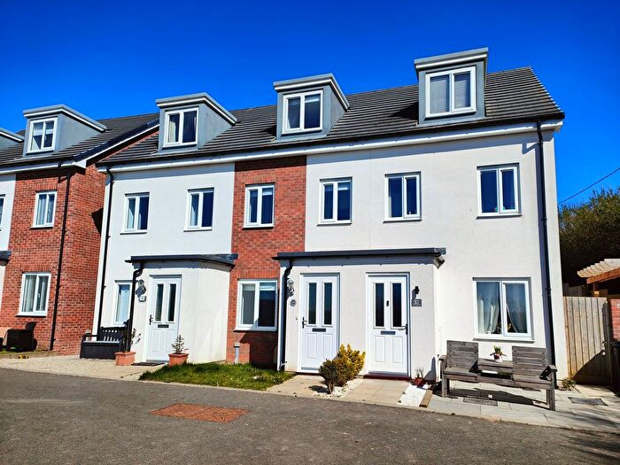 3 Bedroom Terraced House To Rent In Stret Avalennek, Lane, TR8