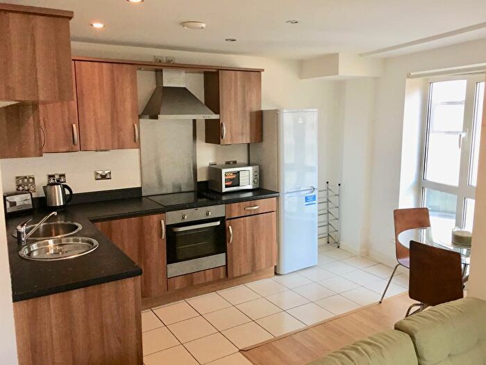 1 Bedroom Apartment To Rent In Hive, Masshouse Plaza, Birmingham, B5