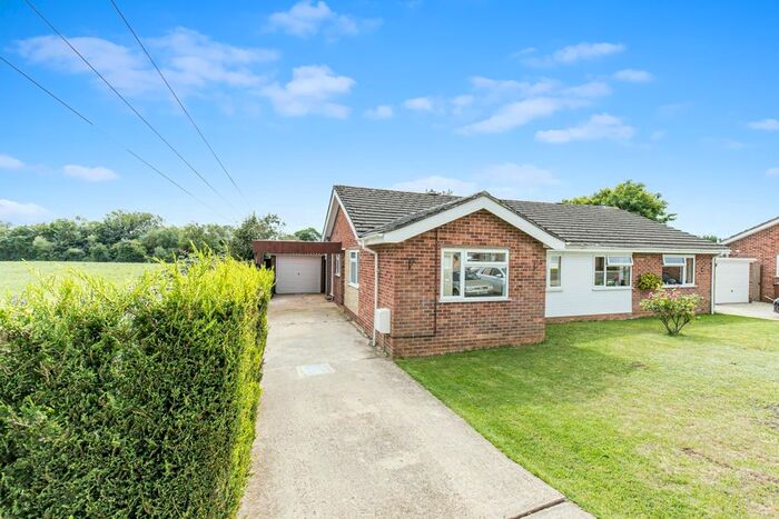 3 Bedroom Semi-Detached House To Rent In Rowel Drive, Begbroke, Kidlington, OX5