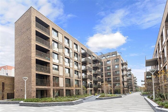 2 Bedroom Apartment To Rent In Fusion Apartments, Moulding Lane, SE14