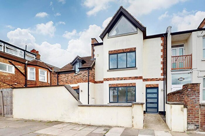 4 Bedroom House For Sale In Rusper Road, London, N22