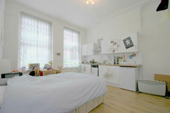 Studio To Rent In Fawley Road, West Hampstead, London, NW6