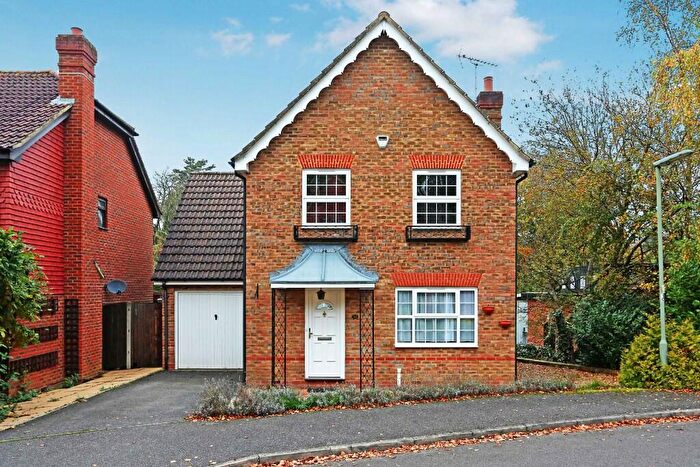 4 Bedroom Detached House To Rent In Osier Way, Banstead, SM7