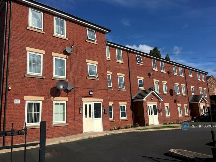 2 Bedroom Flat To Rent In Parkside Avenue, Eccles, M30
