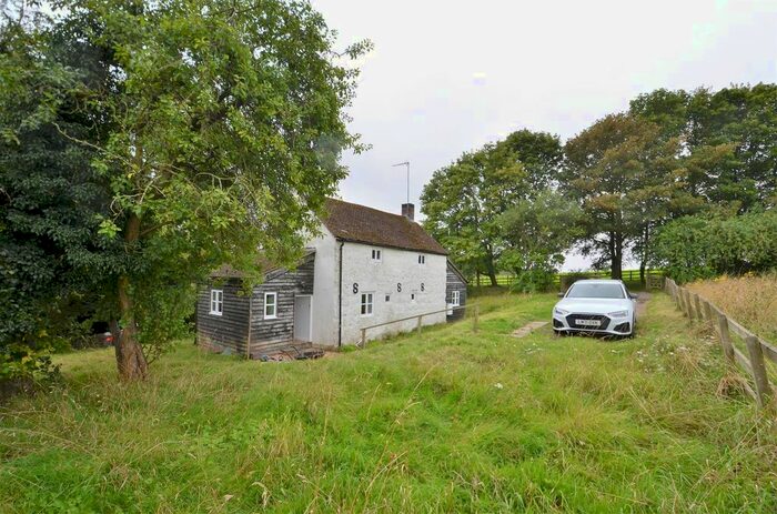 2 Bedroom Detached House To Rent In Oving Road, Pitchcott, Aylesbury, HP22