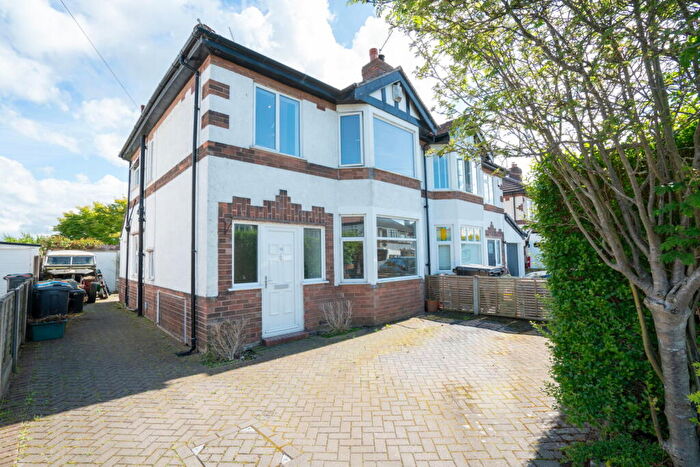 3 Bedroom Semi-Detached House For Sale In Park Drive South, Chester, CH2