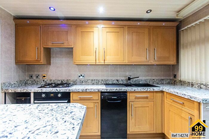 2 Bedroom Bungalow For Sale In Tozer Close, Bournemouth, United Kingdom, BH11