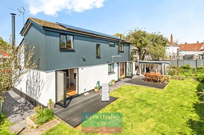 4 Bedroom Detached House For Sale In The Arch, Woodbury, Exeter, EX5