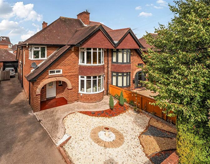 3 Bedroom Semi-Detached House For Sale In Hill Barton Road, Exeter, EX1