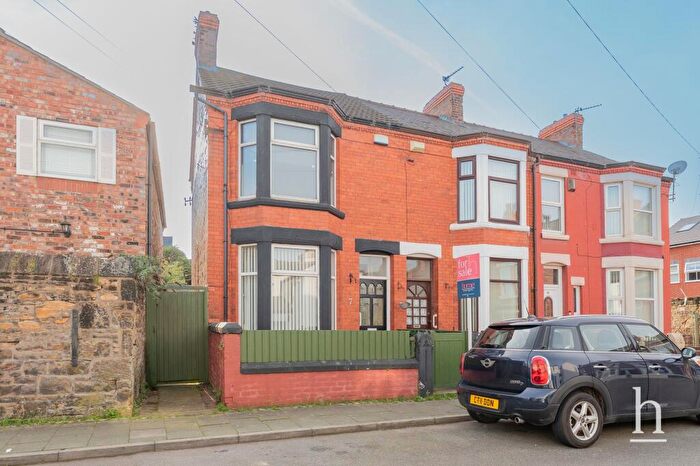 2 Bedroom End Of Terrace House For Sale In Scotts Place, Birkenhead, CH41