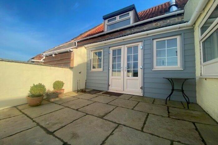 3 Bedroom Semi-Detached House To Rent In Lakewall, Bridgwater, TA7