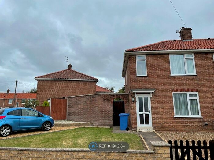 3 Bedroom End Of Terrace House To Rent In Cadge Close, Norwich, NR5