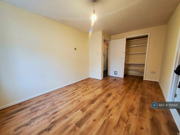 2 Bedroom Flat To Rent In Throckmorton Yard, Norwich, NR3