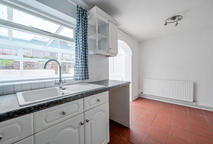 2 Bedroom Semi-Detached House For Sale In Shepherds Croft, Gloucestershire, GL5