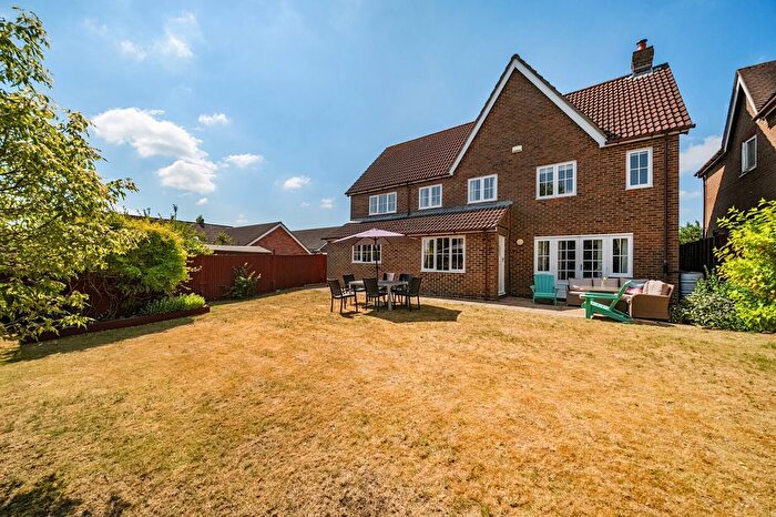 5 Bedroom Detached House For Sale In Wansdyke Road, Great Bedwyn, SN8