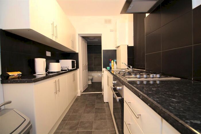 4 Bedroom Property To Rent In Bruce Street, Leicester, LE3