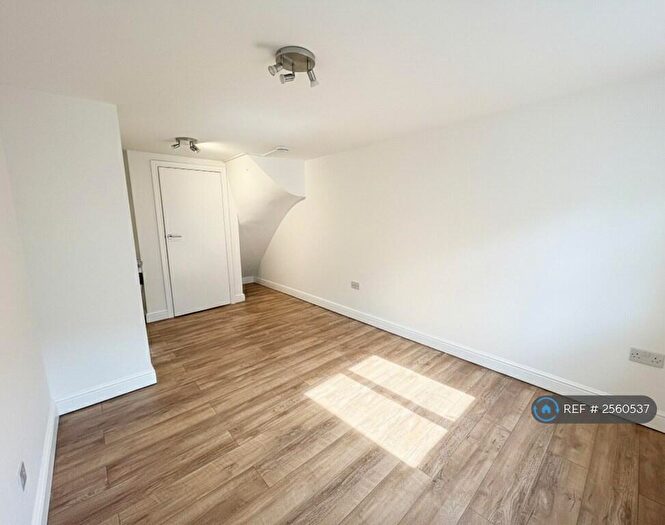 1 Bedroom Flat To Rent In London, London, N19