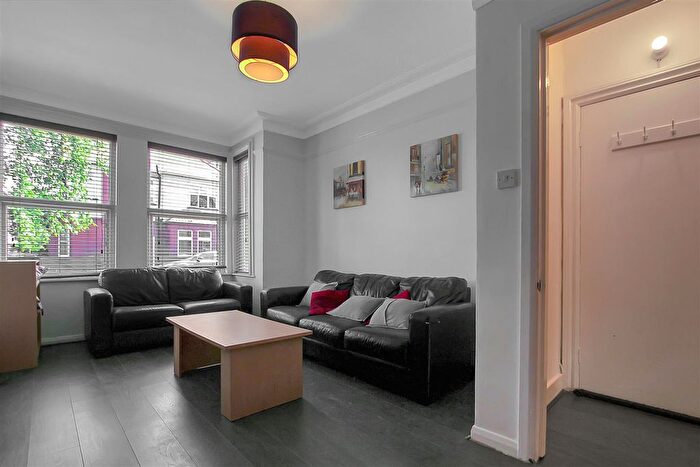 2 Bedroom Property To Rent In Radnor Road, Harrow, HA1