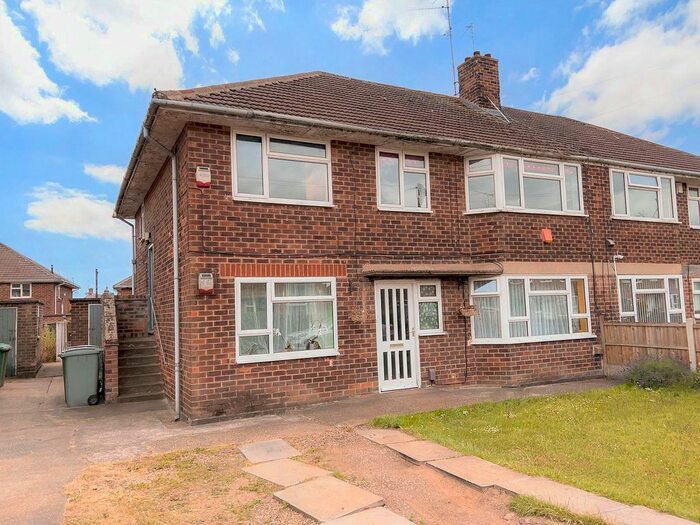 2 Bedroom Maisonette To Rent In Clumber Drive, Mansfield, NG19